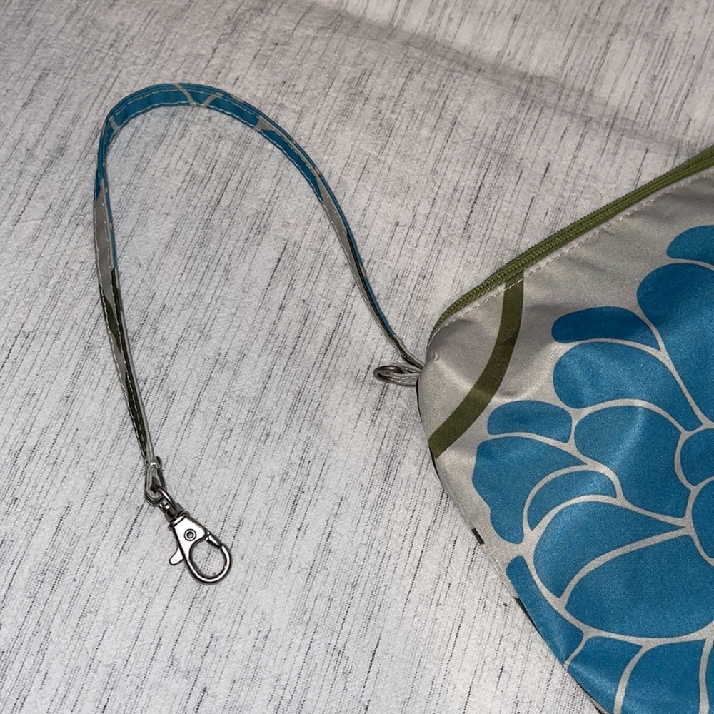 JujuBe wristlet floral pattern retired. always used in a beach bag ~ clean - Picture 7 of 8